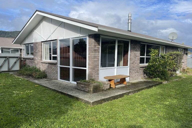 Photo of property in 6a Milton Street, Murchison, 7007