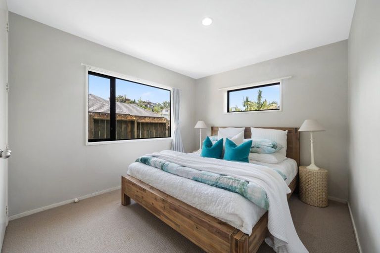 Photo of property in 5/7 Eske Place, Highland Park, Auckland, 2010