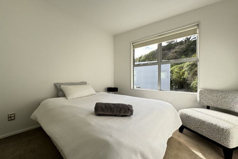 Photo of property in 24 Saddleback Grove, Karori, Wellington, 6012