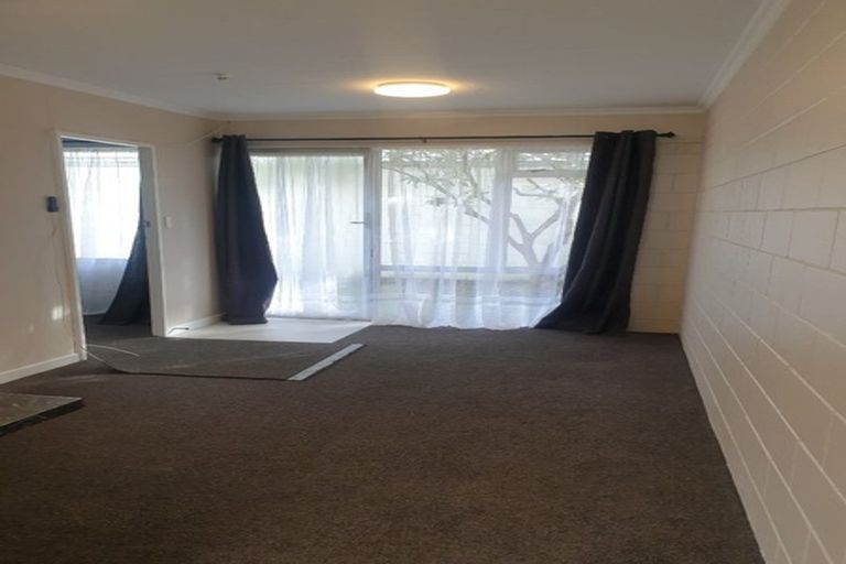 Photo of property in 528-530 Devon Street East, Fitzroy, New Plymouth, 4312