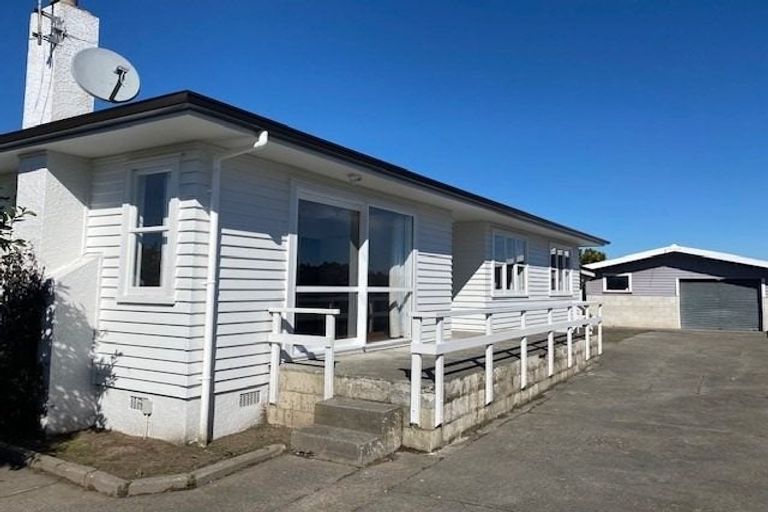 Photo of property in 714 Huia Street, Camberley, Hastings, 4120