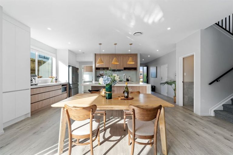 Photo of property in 7 Marlin Street, West Harbour, Auckland, 0618