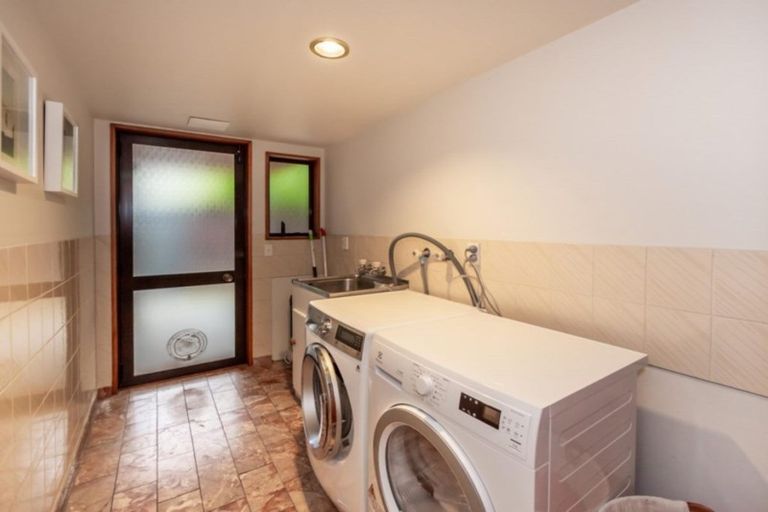 Photo of property in 33 O'connor Place, Burnside, Christchurch, 8053