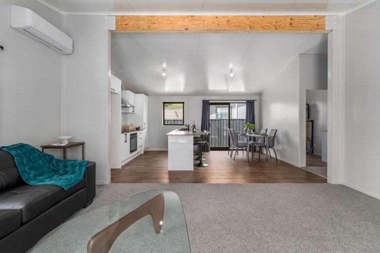 Photo of property in 2 Matipo Street, Tokomaru, 4474