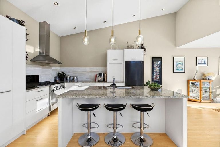 Photo of property in 21a Old Station Avenue, Wanaka, 9305