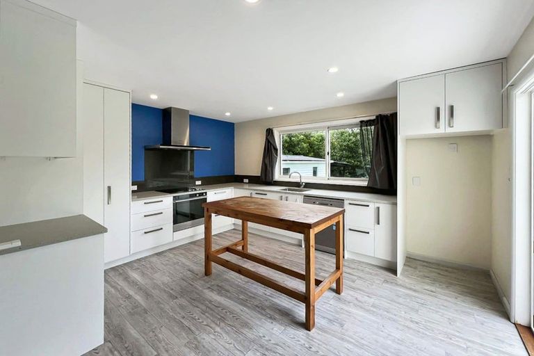 Photo of property in 20 Church Road, Taradale, Napier, 4112