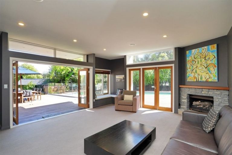 Photo of property in 242 Main Road, Moncks Bay, Christchurch, 8081
