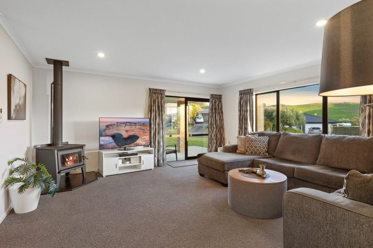 Photo of property in 4 Bryan Gallagher Place, Welcome Bay, Tauranga, 3175
