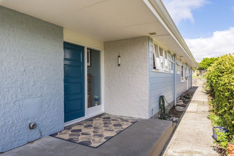 Photo of property in 66 Gray Avenue, Paraparaumu Beach, Paraparaumu, 5032