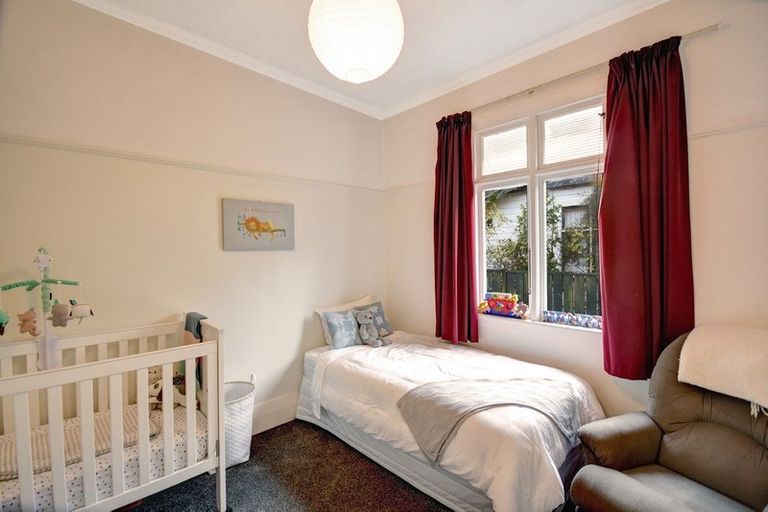 Photo of property in 37 Somerville Street, Andersons Bay, Dunedin, 9013