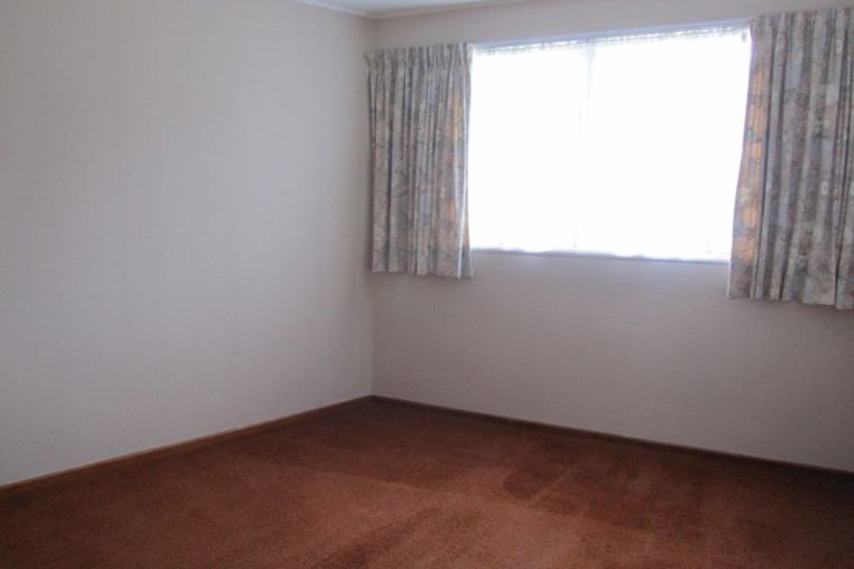 Photo of property in 1/15 Mangaroa Hill Road, Maoribank, Upper Hutt, 5018