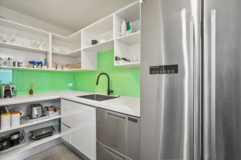 Photo of property in 58b Buller Street, New Plymouth, 4312