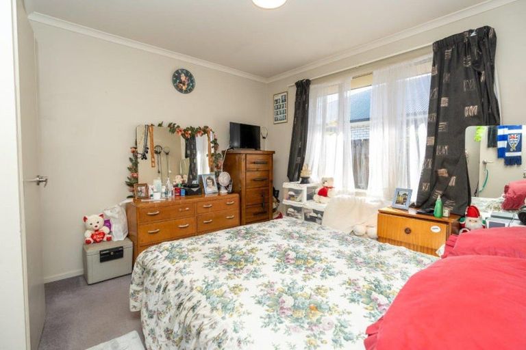 Photo of property in 2a Burrows Place, Frankton, Hamilton, 3204