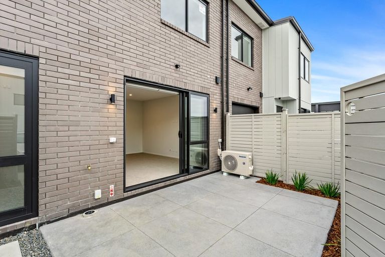 Photo of property in 98 Nganui Avenue, Takanini, Auckland, 2112