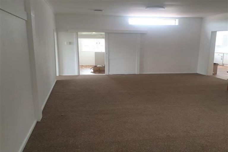 Photo of property in 94 Clevedon Road, Papakura, 2110