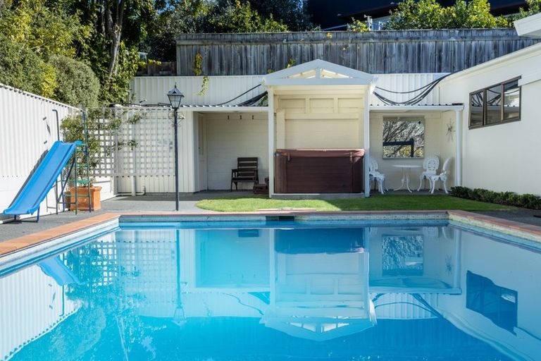 Photo of property in 90 Simla Avenue, Havelock North, 4130