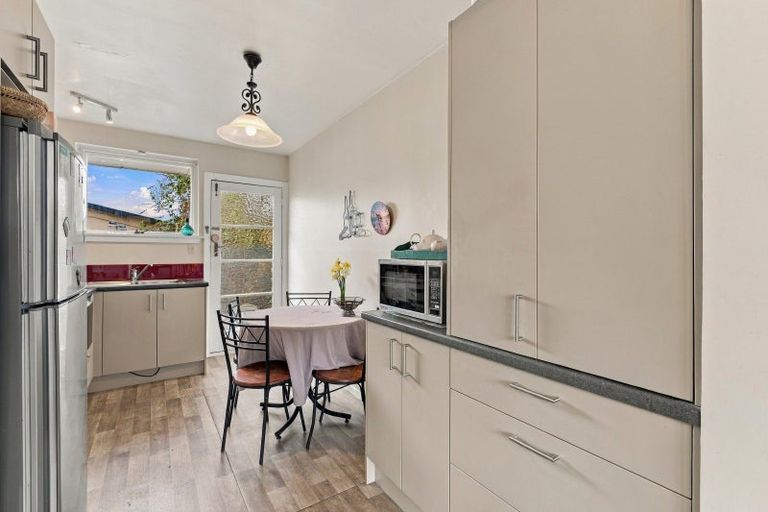 Photo of property in 2/70 Shakespeare Road, Waltham, Christchurch, 8023