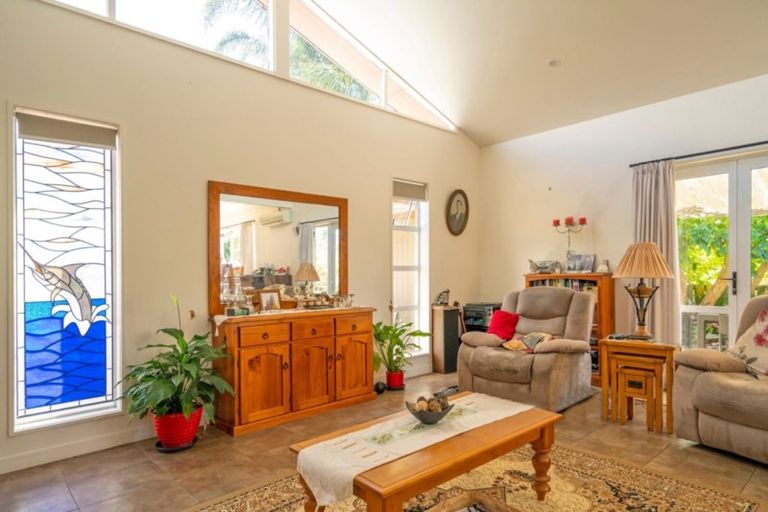 Photo of property in 13 Cook Drive, Whitianga, 3510