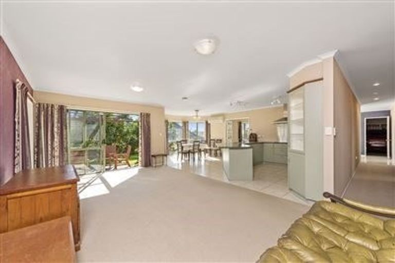 Photo of property in 62 Waikite Road, Welcome Bay, Tauranga, 3112