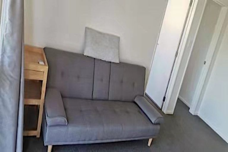 Photo of property in 44 Middlepark Road, Sockburn, Christchurch, 8042