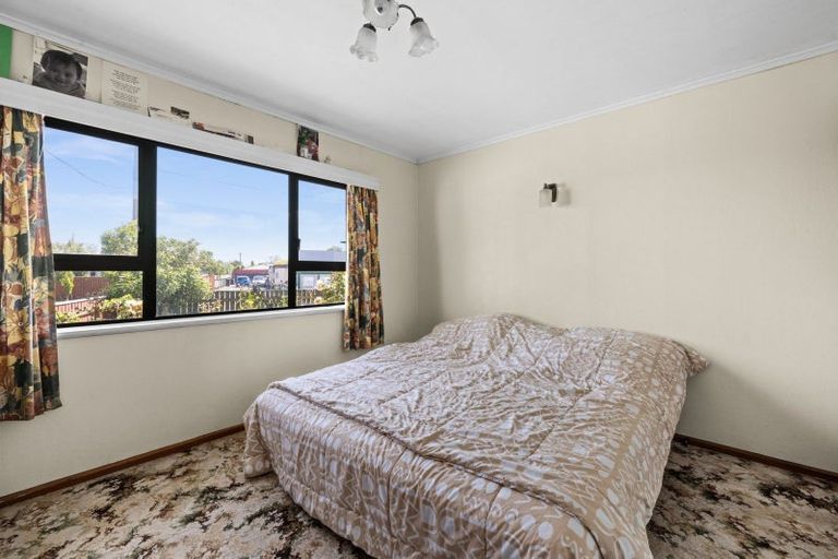 Photo of property in 50 Wycliffe Street, Onekawa, Napier, 4110