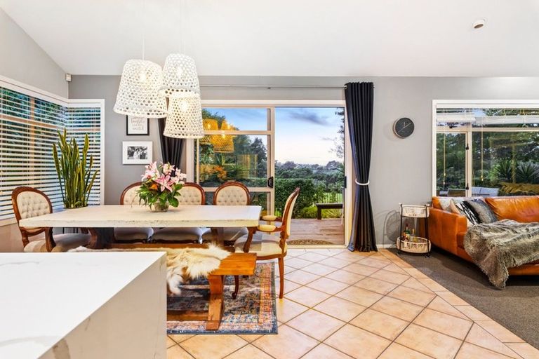 Photo of property in 15 Cinnabar Place, Westgate, Auckland, 0614