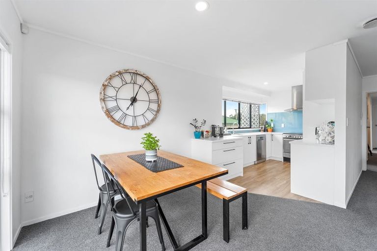 Photo of property in 44 Penton Road, Stanmore Bay, Whangaparaoa, 0932