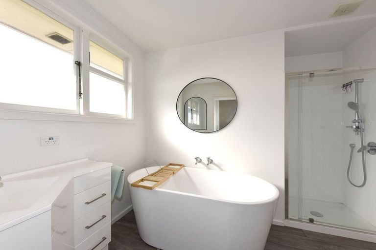 Photo of property in 336 Waterloo Road, Islington, Christchurch, 8042