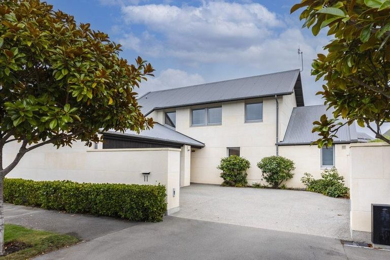 Photo of property in 11 Bluestone Drive, Parklands, Christchurch, 8083
