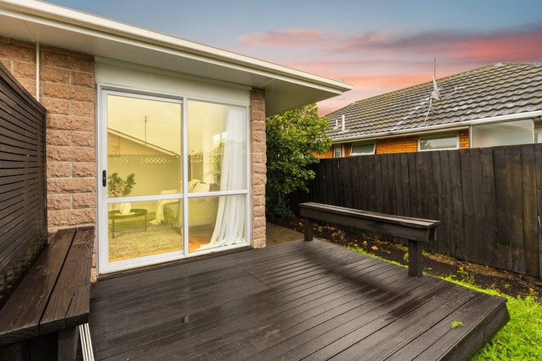 Photo of property in 4/25 Edgeware Road, St Albans, Christchurch, 8014
