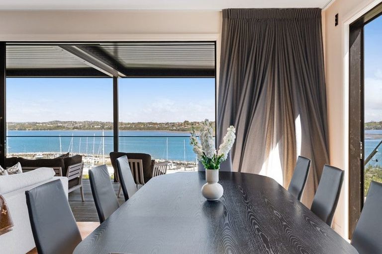Photo of property in 47c Takutai Avenue, Half Moon Bay, Auckland, 2012