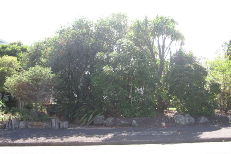 Photo of property in 24 Lake Road, Devonport, Auckland, 0624