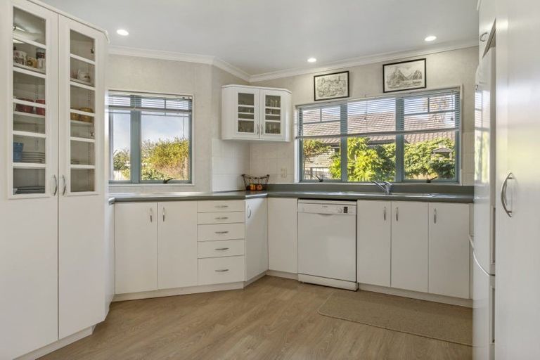 Photo of property in 127 Blake Boulevard, Papamoa Beach, Papamoa, 3118