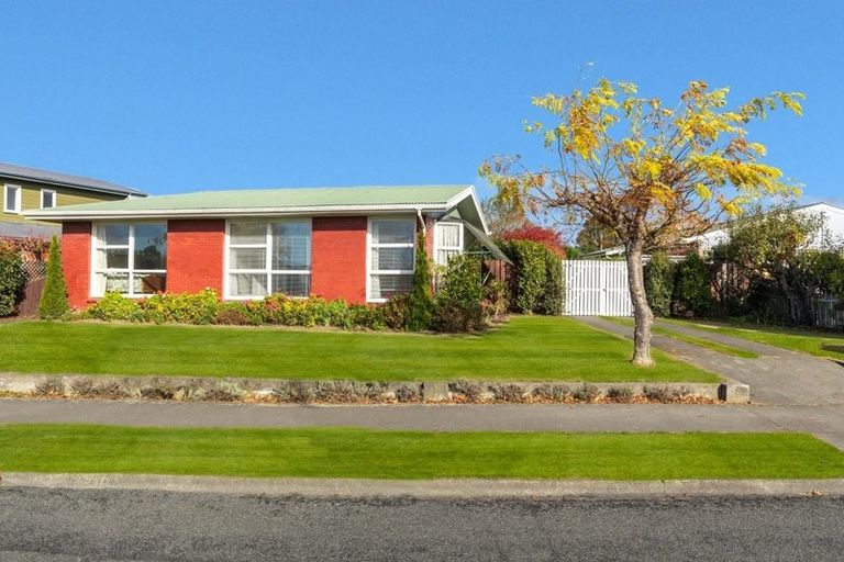 Photo of property in 131 Kendal Avenue, Burnside, Christchurch, 8053
