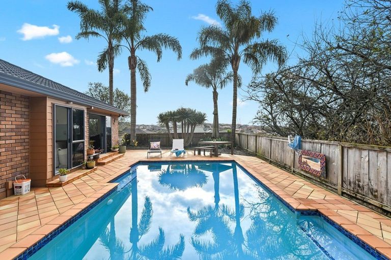 Photo of property in 6 Melfort Place, Nawton, Hamilton, 3200