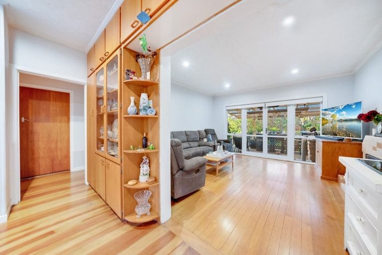 Photo of property in 27 Walters Road, Takanini, 2112