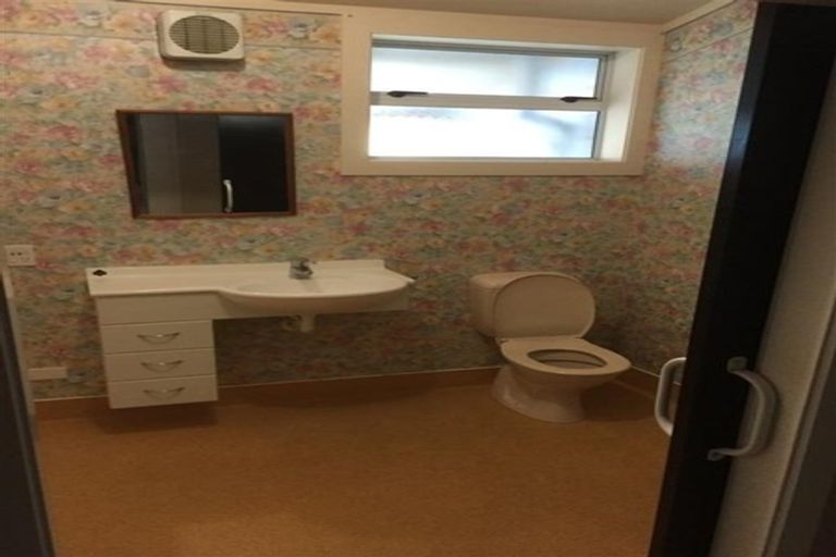 Photo of property in 138 Parkers Road, Tahunanui, Nelson, 7011