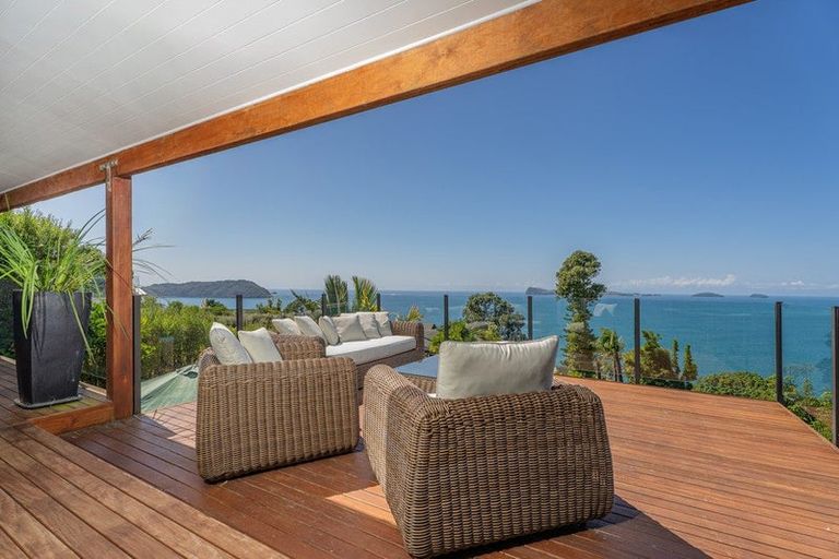Photo of property in 241 Paku Drive, Tairua, 3508