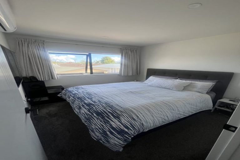 Photo of property in 5/72 Tiraumea Drive, Pakuranga, Auckland, 2010