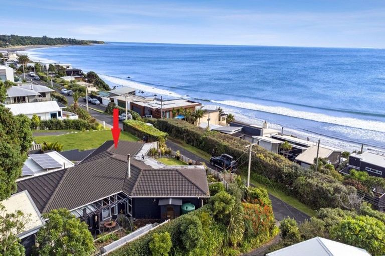 Photo of property in 94 Messenger Terrace, Oakura, 4314