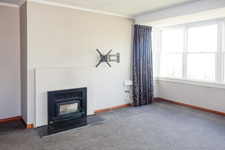 Photo of property in 12 Harlech Street, Oamaru North, Oamaru, 9400