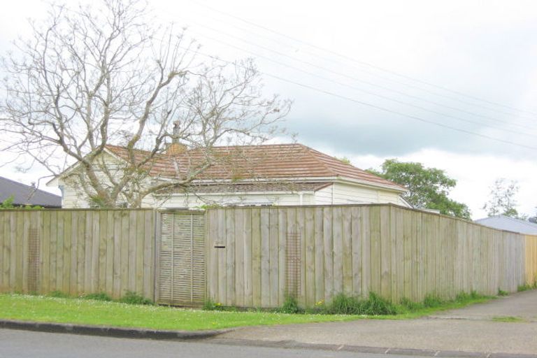 Photo of property in 245a Victoria Street West, Pukekohe, 2120