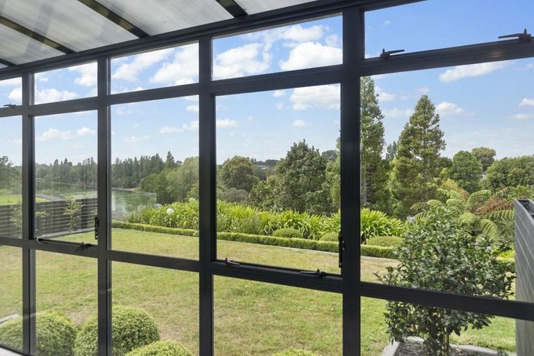 Photo of property in 16 Minchin Crescent, St Andrews, Hamilton, 3200