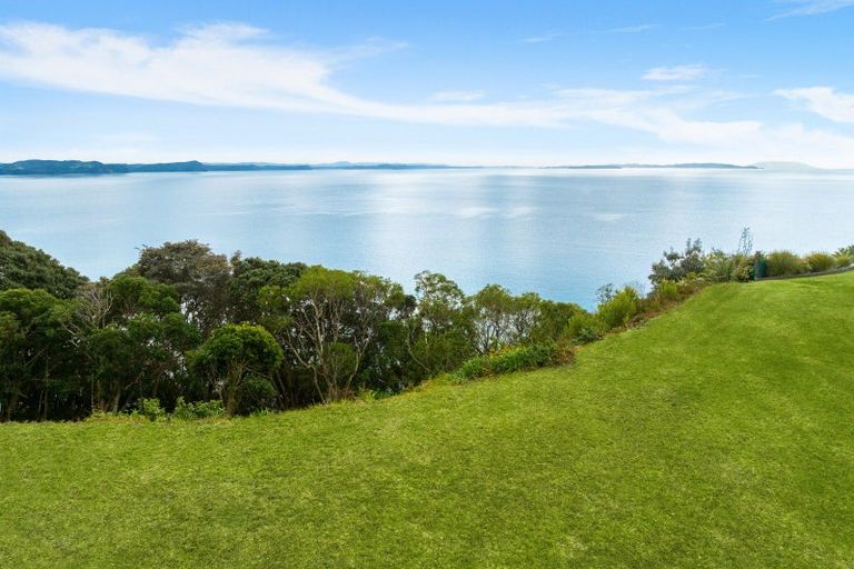 Photo of property in 90 Ardern Avenue, Stanmore Bay, Whangaparaoa, 0932
