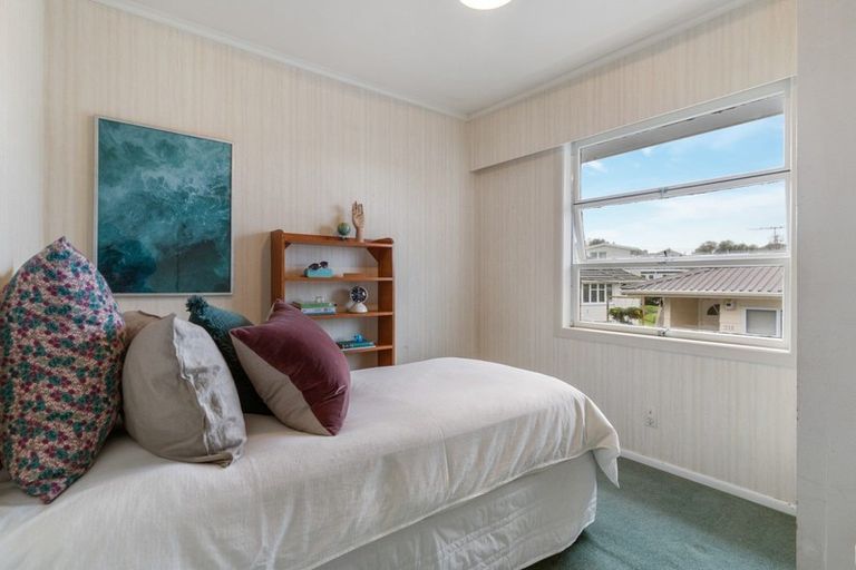 Photo of property in 1/31 Alamein Avenue, Belmont, Auckland, 0622