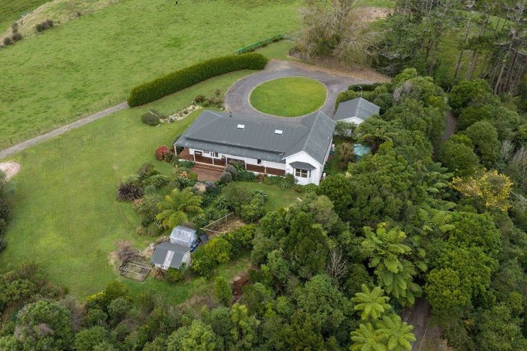 Photo of property in 60 Lindsay Road, Levin, 5510