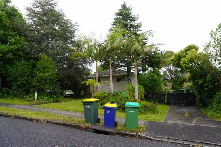 Photo of property in 62 Weatherly Road, Torbay, Auckland, 0630
