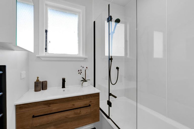 Photo of property in 5 Wills Road, Bell Block, New Plymouth, 4312