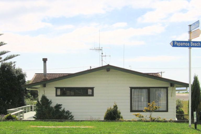 Photo of property in 1129 Papamoa Beach Road, Papamoa Beach, Papamoa, 3118