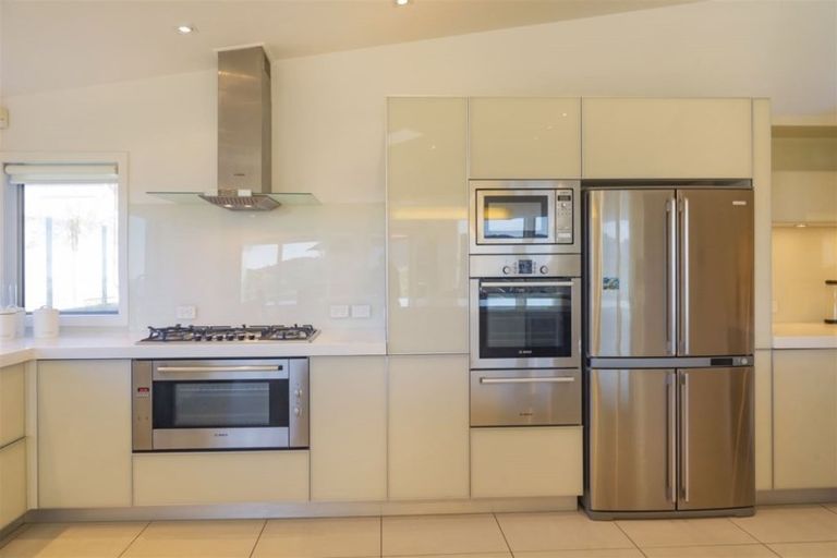 Photo of property in 148 Centennial Drive, Whitianga, 3510